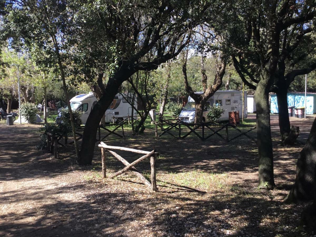 Camping Internazionale Di Castelfusano リド・ディ・オスティア エクステリア 写真